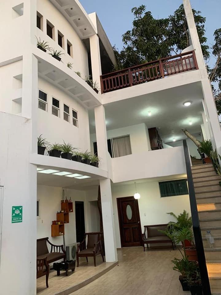Carpao Lodging Galapagos بويرتو أيورا المظهر الخارجي الصورة